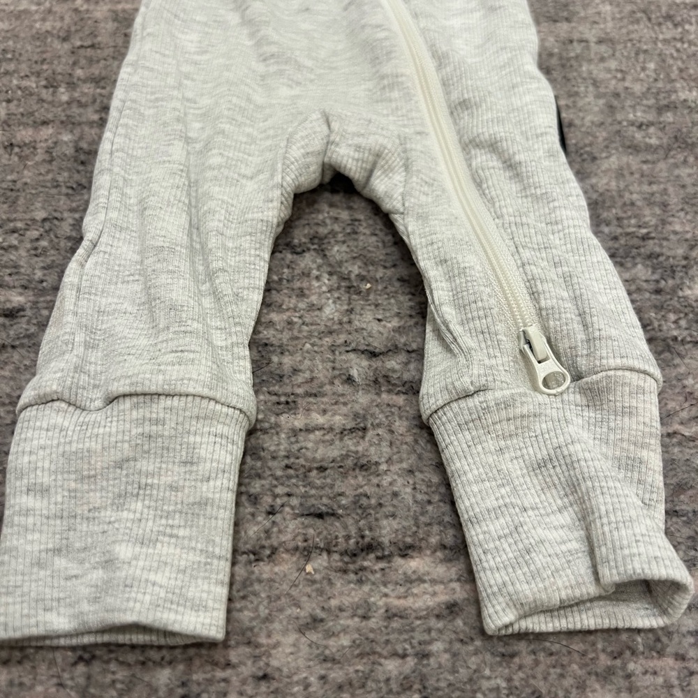 Little Bipsy Newborn Set - Picture 3 of 9